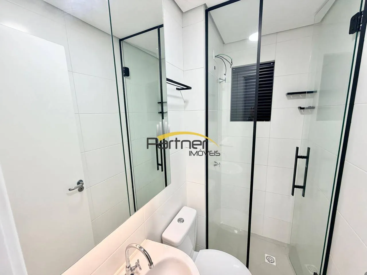 Studio no 4º andar com janelas do piso ao teto — photo 15
