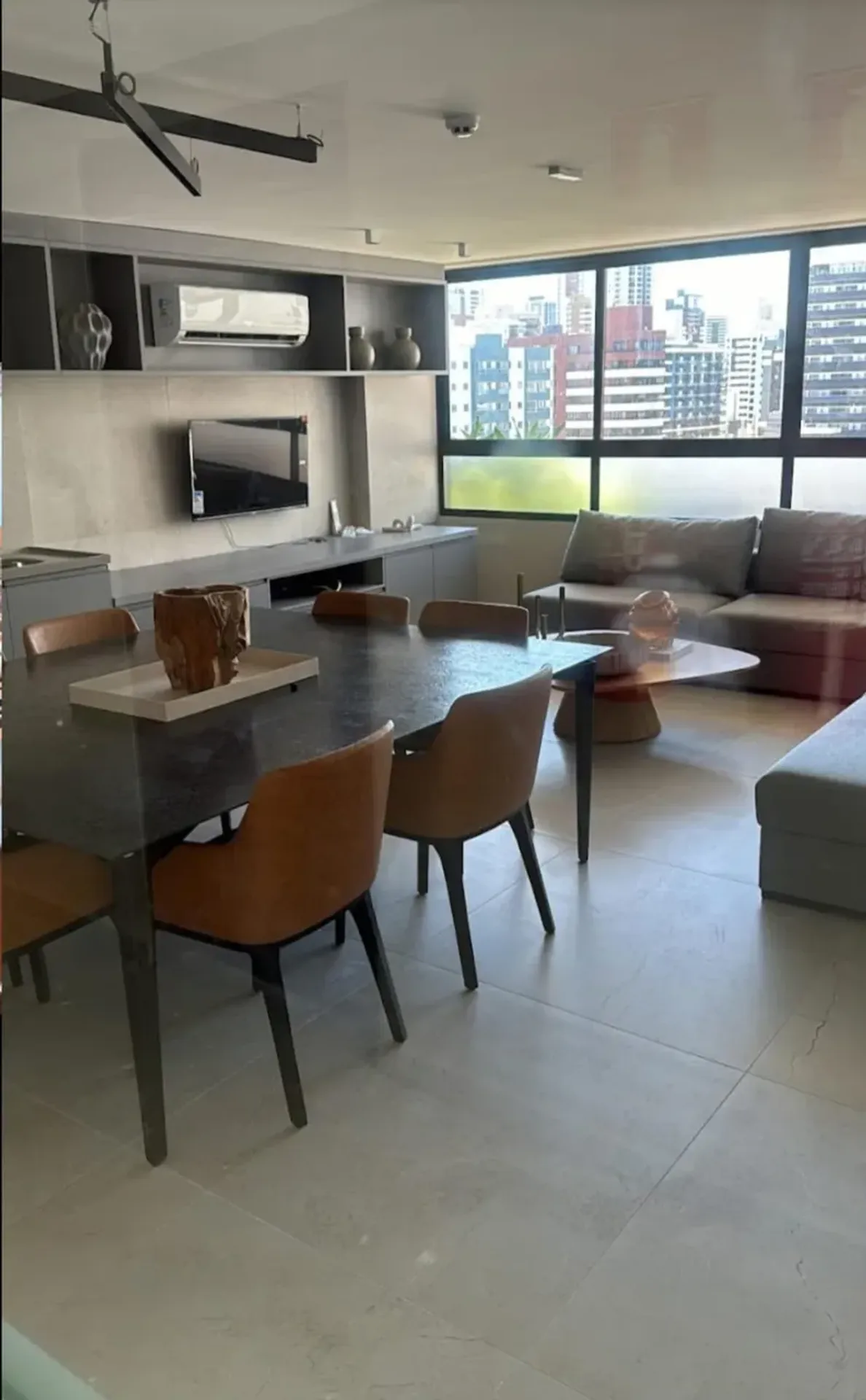 Apartamento mobiliado com 2 quartos e varanda com churrasqueira — photo 6