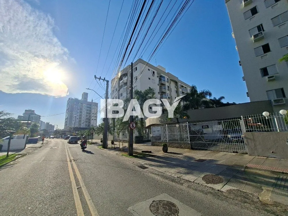 Apartamento amueblado de 3 dormitorios con suite — photo 20