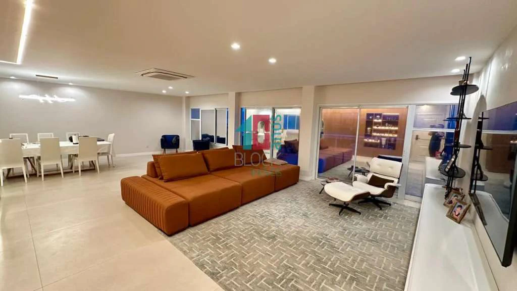 Furnished apartment, 470 m², with floor-to-ceiling windows — photo 6