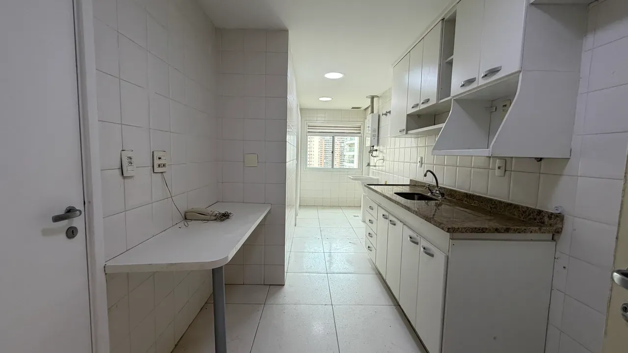 122 m² apartment with 3 bedrooms and garden views — photo 17