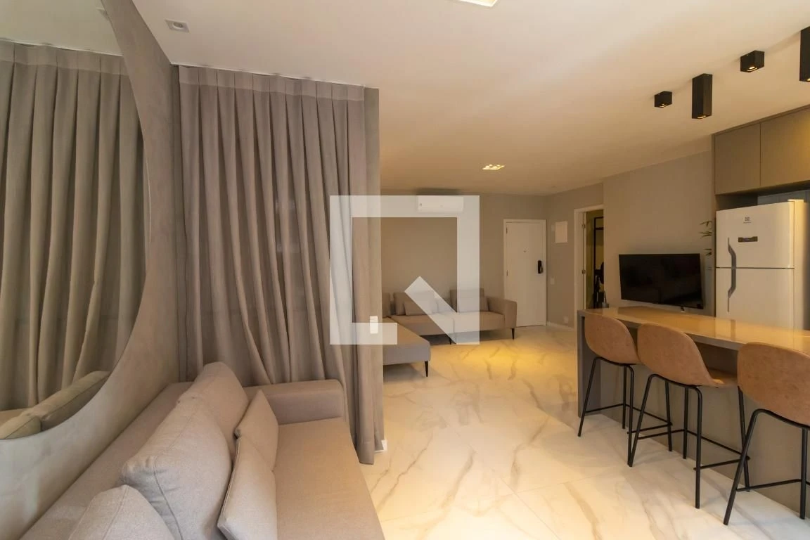 Apartamento mobiliado com 2 quartos e piscina no condomínio — photo 3