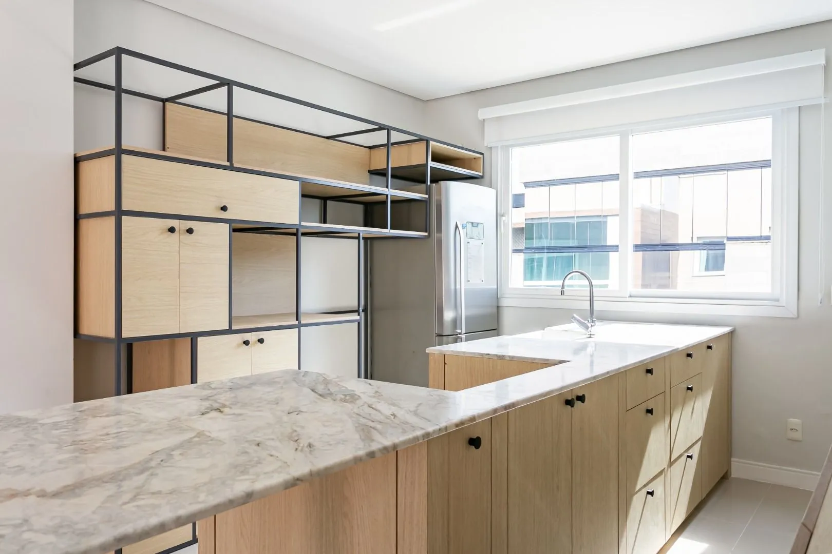 Пентхаус 260 м²: 3 спальни с ванными и 3 места парковки — photo 2