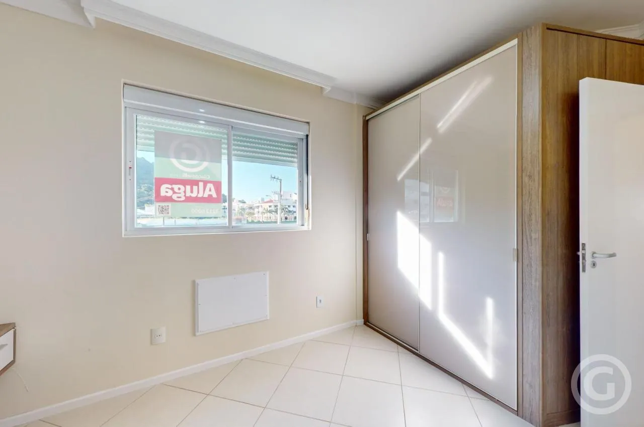 3-bedroom apartment with a washing machine — photo 11