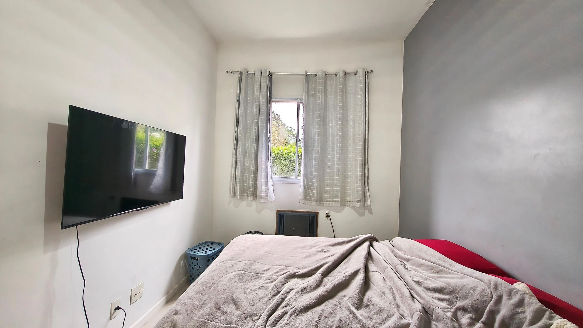 Rental apartment with 2 bedrooms and a balcony — photo 11