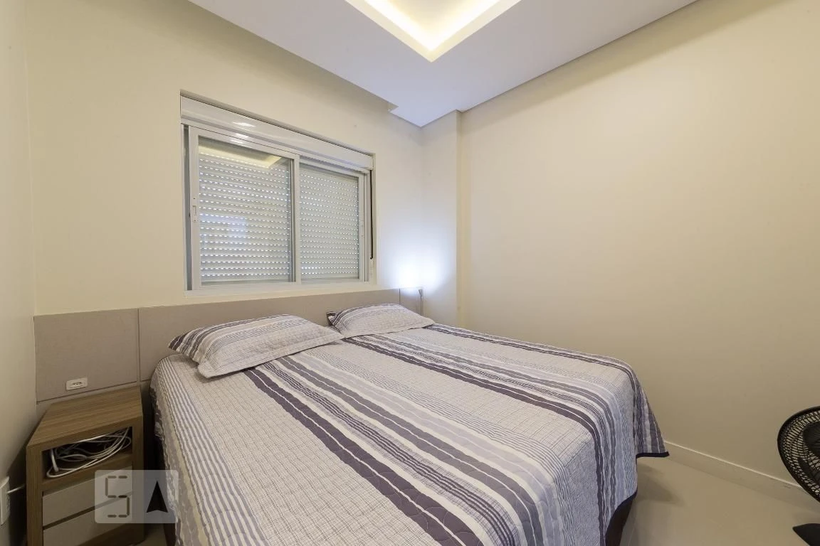 Glass-enclosed balcony in a 2-bedroom apartment, 189 m² — photo 25