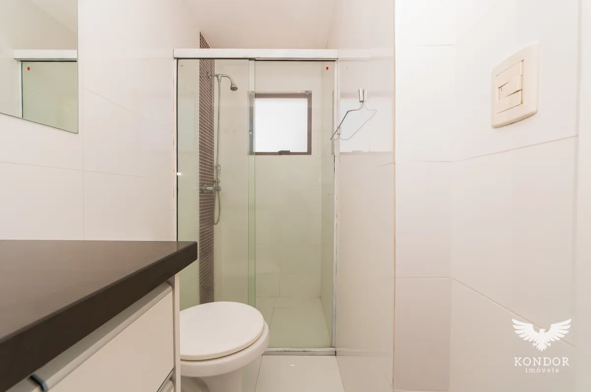 3-bedroom apartment with a balcony and 136 m² — photo 32