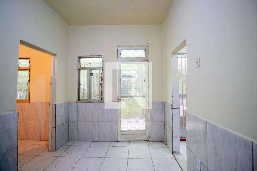 Apartamento de 1 quarto com cozinha fechada e 36 m² — photo 3