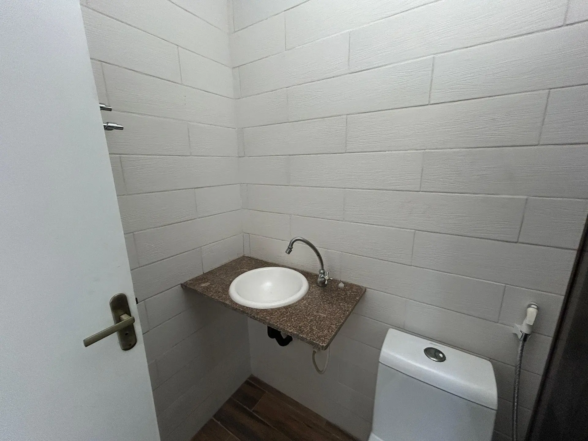 Rental house with 2 bedrooms and 1 bathroom — photo 33