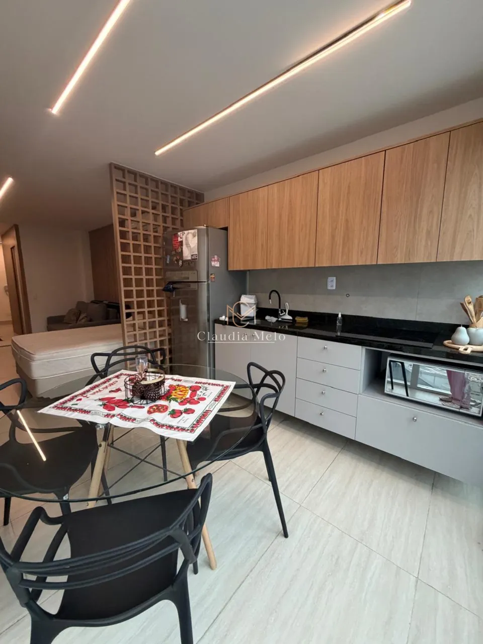 One-bedroom apartment with a washing machine — photo 3