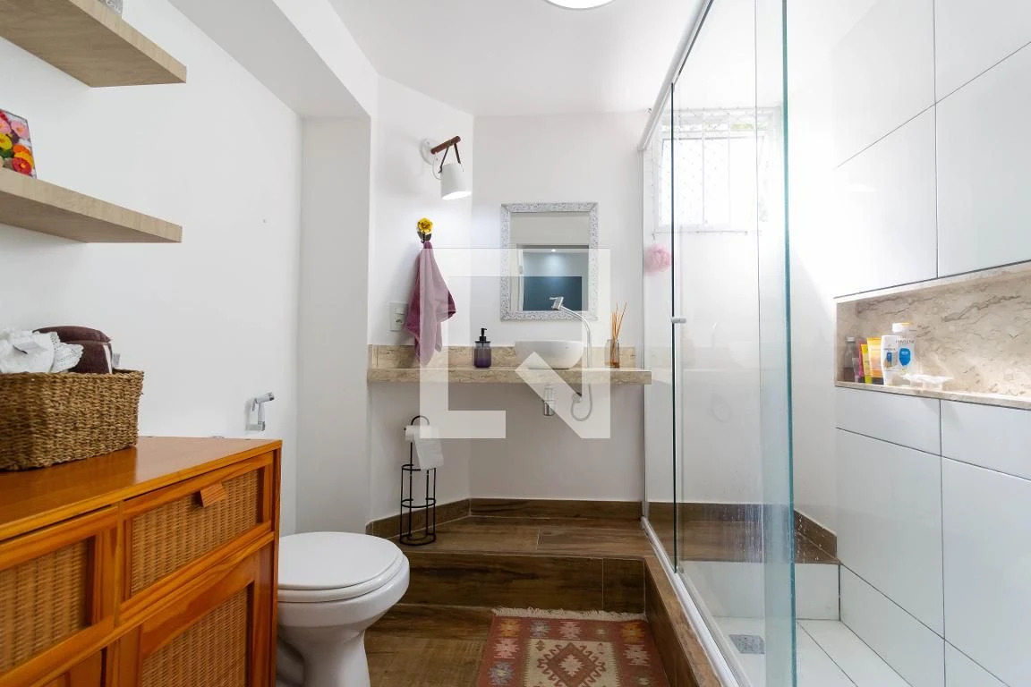 125 m² apartment with a jacuzzi and a bathtub — photo 33