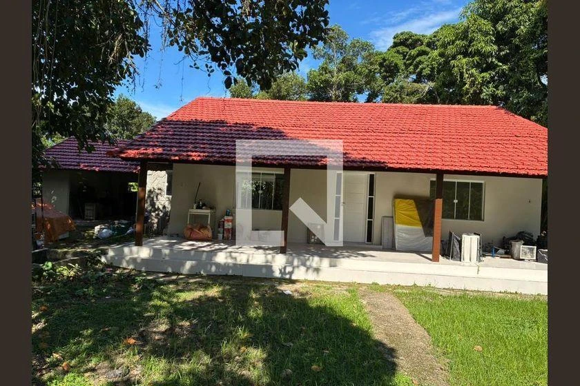 Casa com 3 quartos e 1230 m², pisos em cerâmica — photo 41