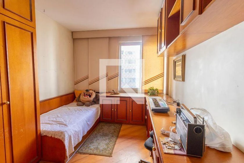 2-bedroom apartment with a bathtub in Curitiba — photo 26