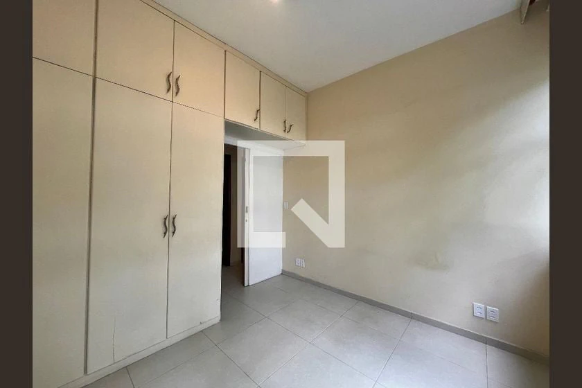 2-bedroom apartment in a building with a gym — photo 24