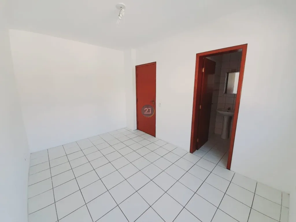 Balcony apartment with 2 en-suites and 198 m² — photo 13