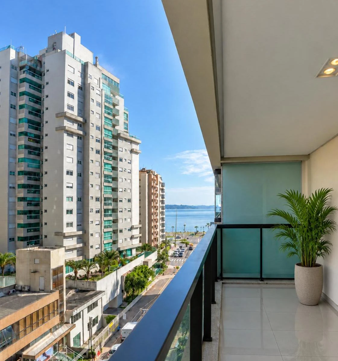 2-bedroom apartment in a building with a gym — photo 6