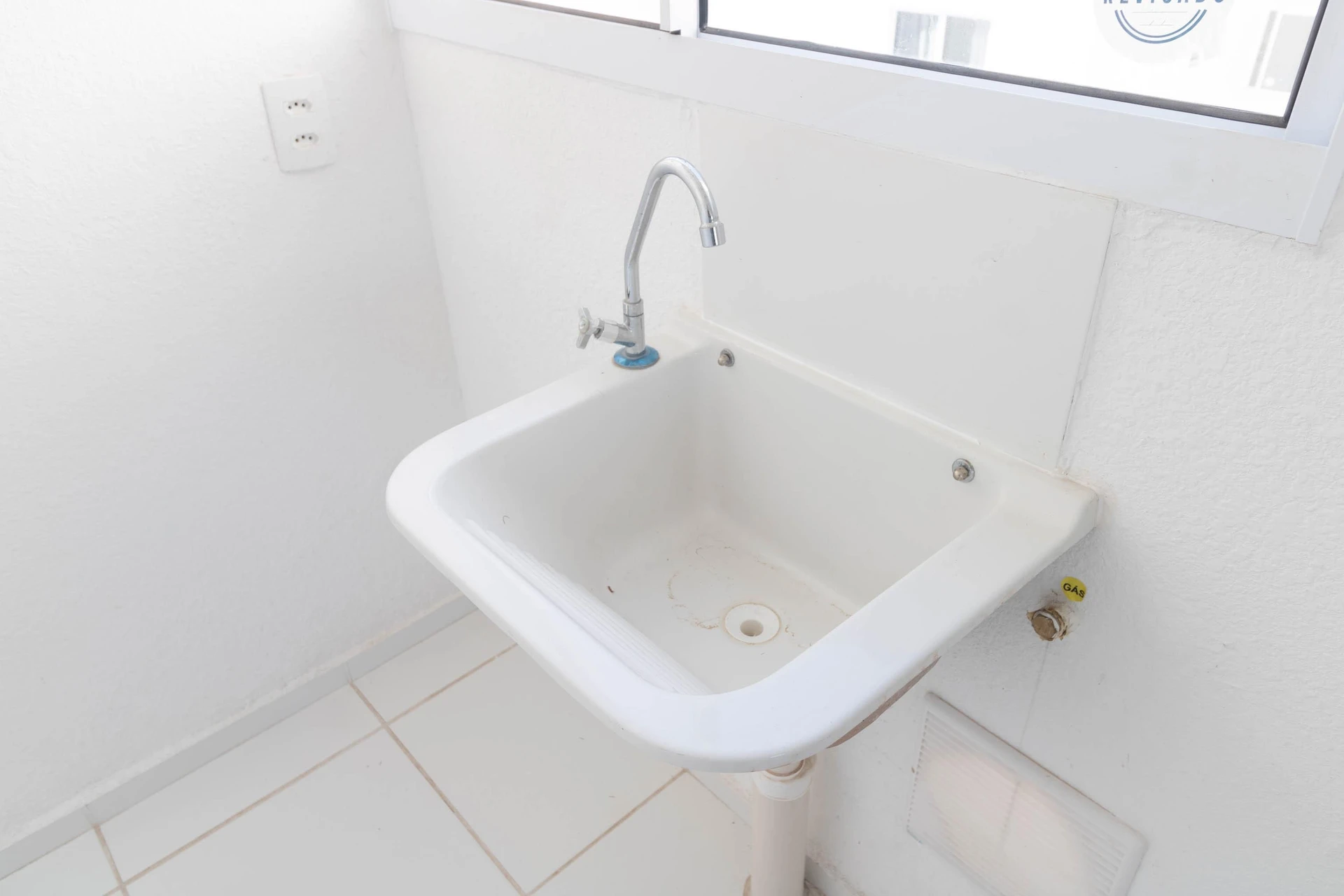 Apartamento de 2 dormitorios y baño con ducha de vidrio — photo 29