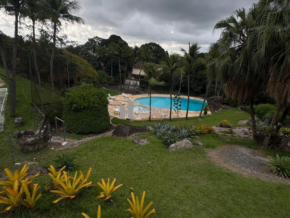 Water view in a 4-bedroom house, 340 m² — photo 15