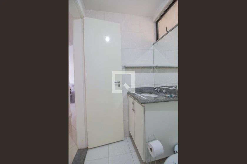 Furnished 81 m² apartment with 2 bedrooms and en-suite — photo 11