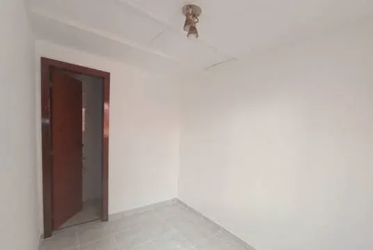 Apartment on the 1st floor with a glass-enclosed balcony — photo 25