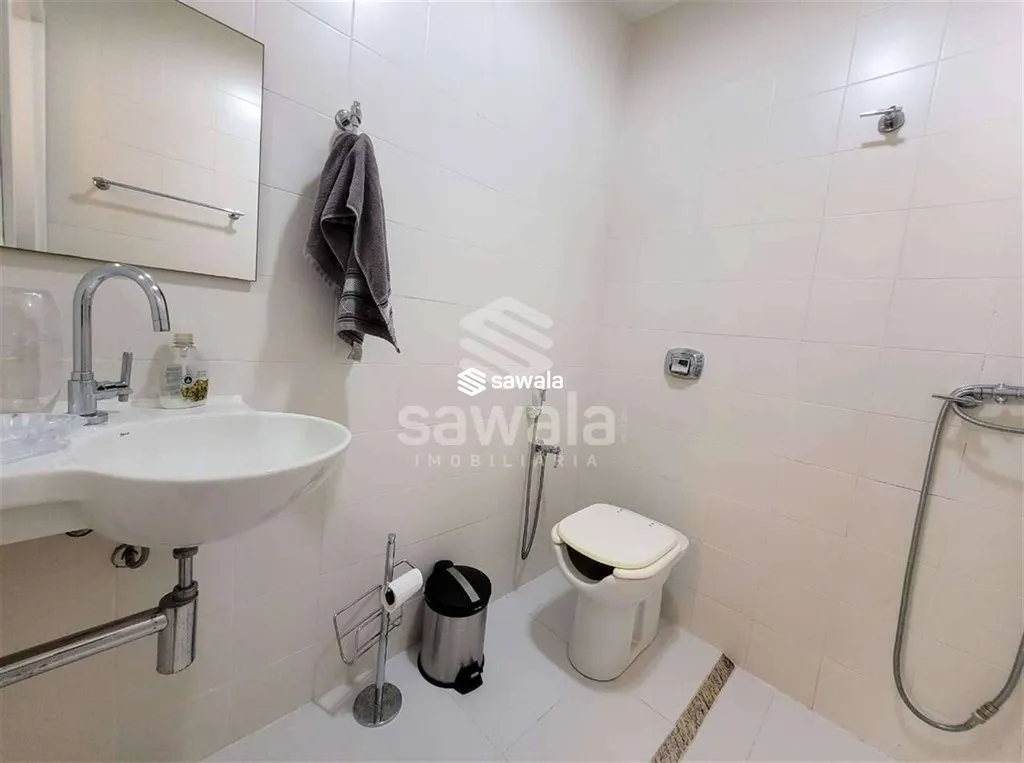 Furnished 600 m² house with 6 bedrooms and 8 bathrooms — photo 6