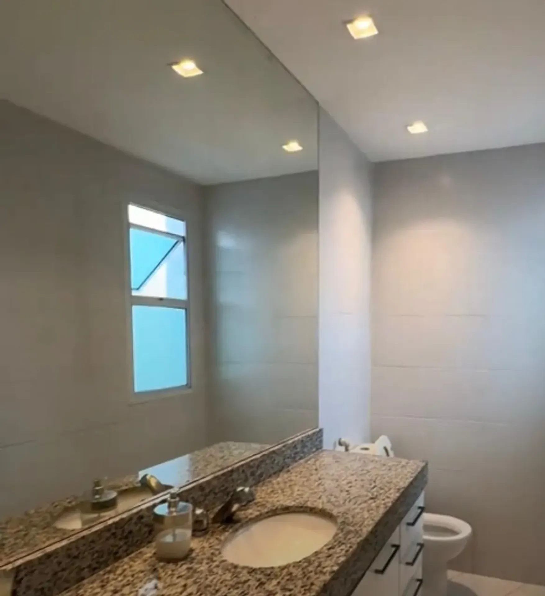 Apartamento com 4 quartos e cozinha fechada a gás — photo 8