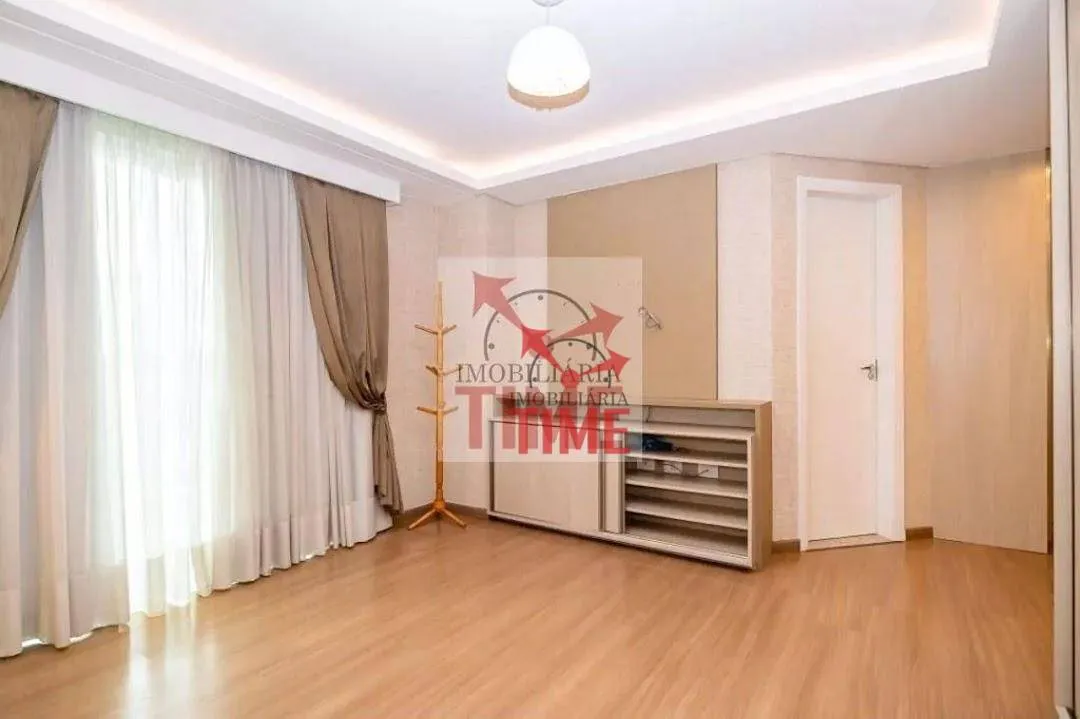 Casa de 3 dormitorios, cocina cerrada y 4 plazas de garaje — photo 31