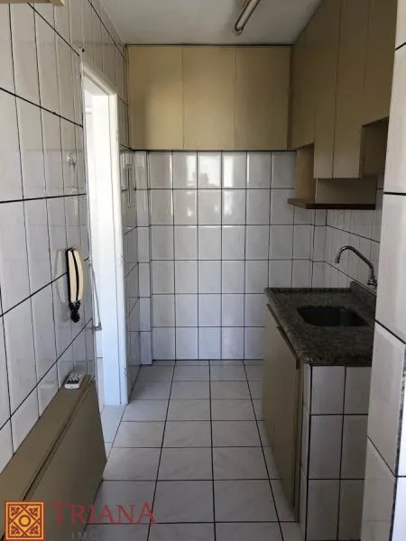44 m² apartment with 2 bedrooms and a glass shower — photo 2