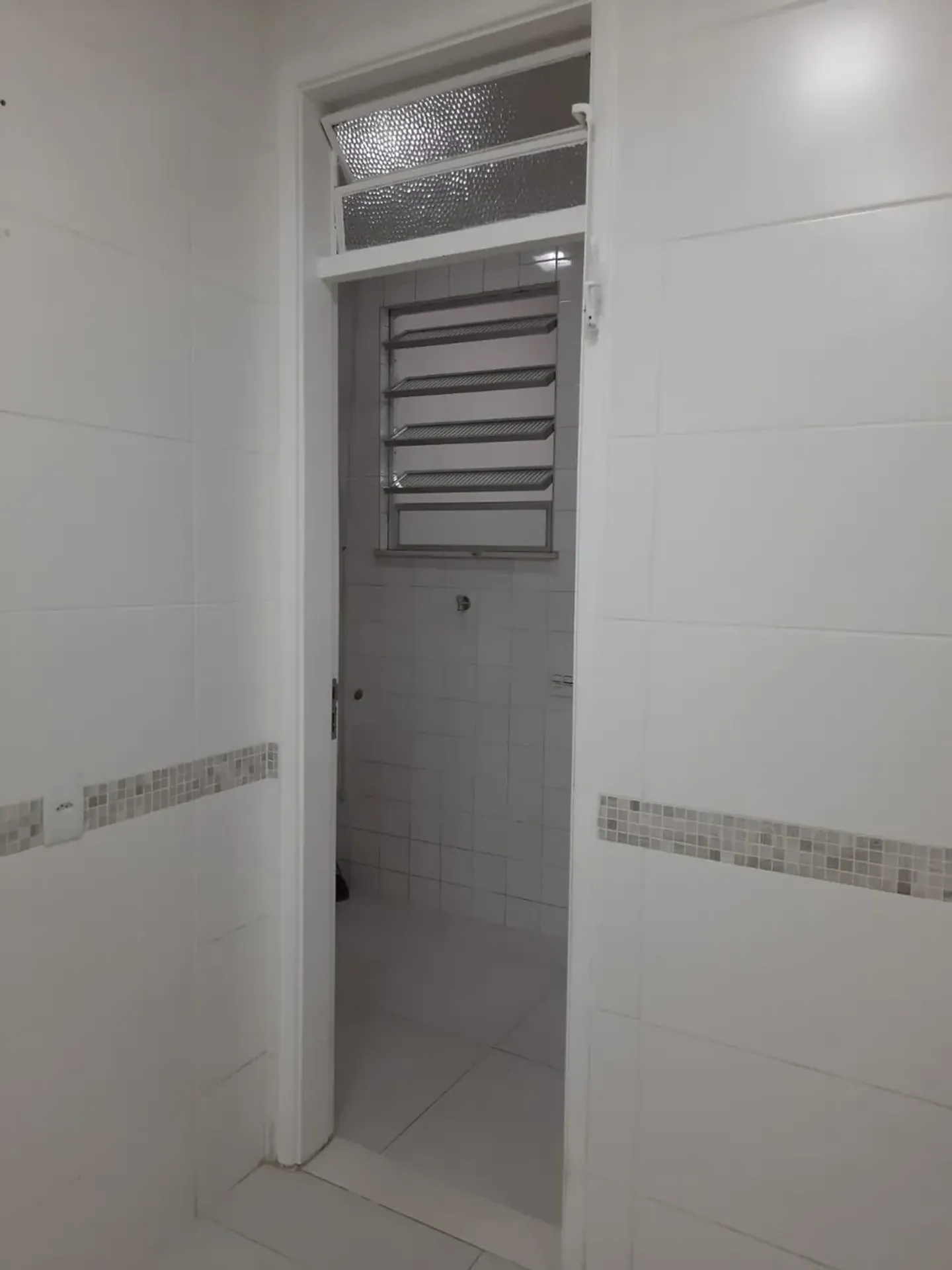 Квартира на 2-му поверсі з дерев'яною підлогою або ламінатом — photo 7