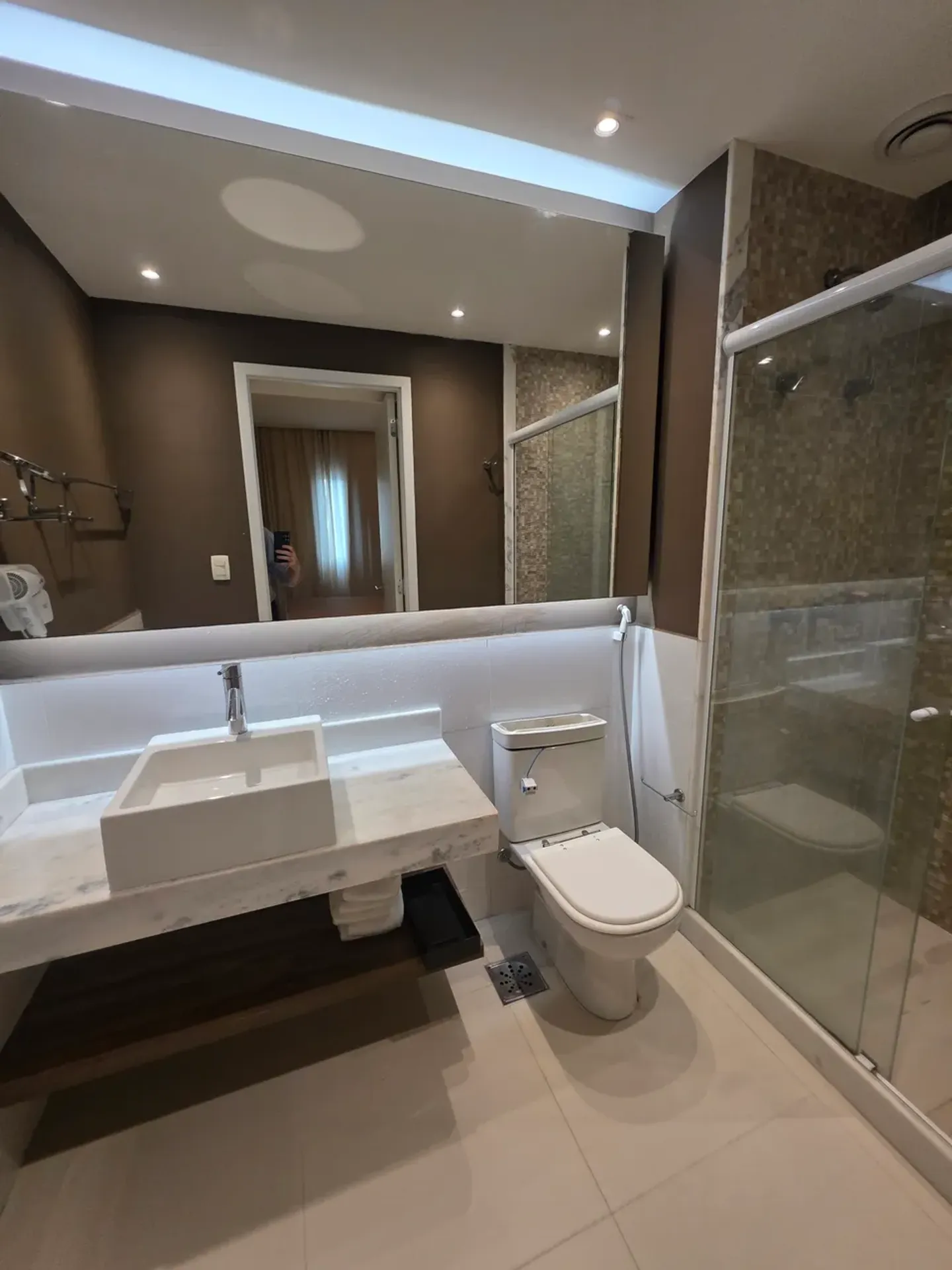 Apartamento amueblado de 1 dormitorio con 76 m² y balcón — photo 17