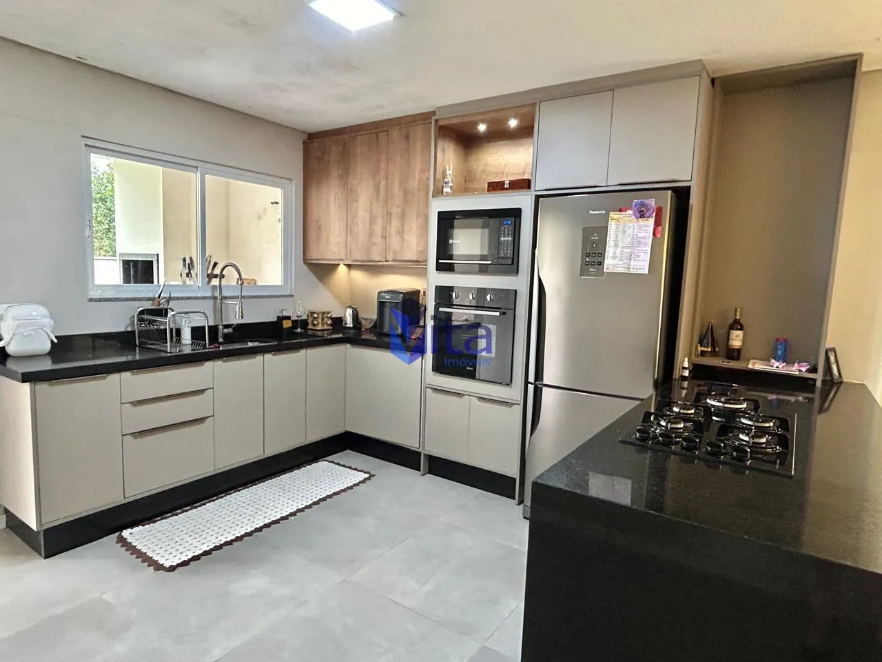 3-bedroom house with a grill on the balcony in Florianópolis — photo 3