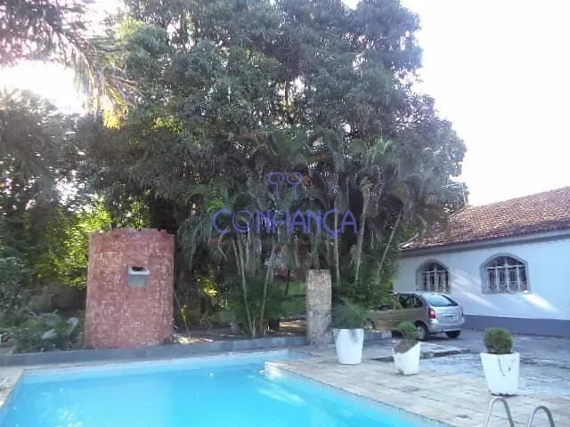 Casa com 4 quartos, 295 m² construídos e piscina — photo 6