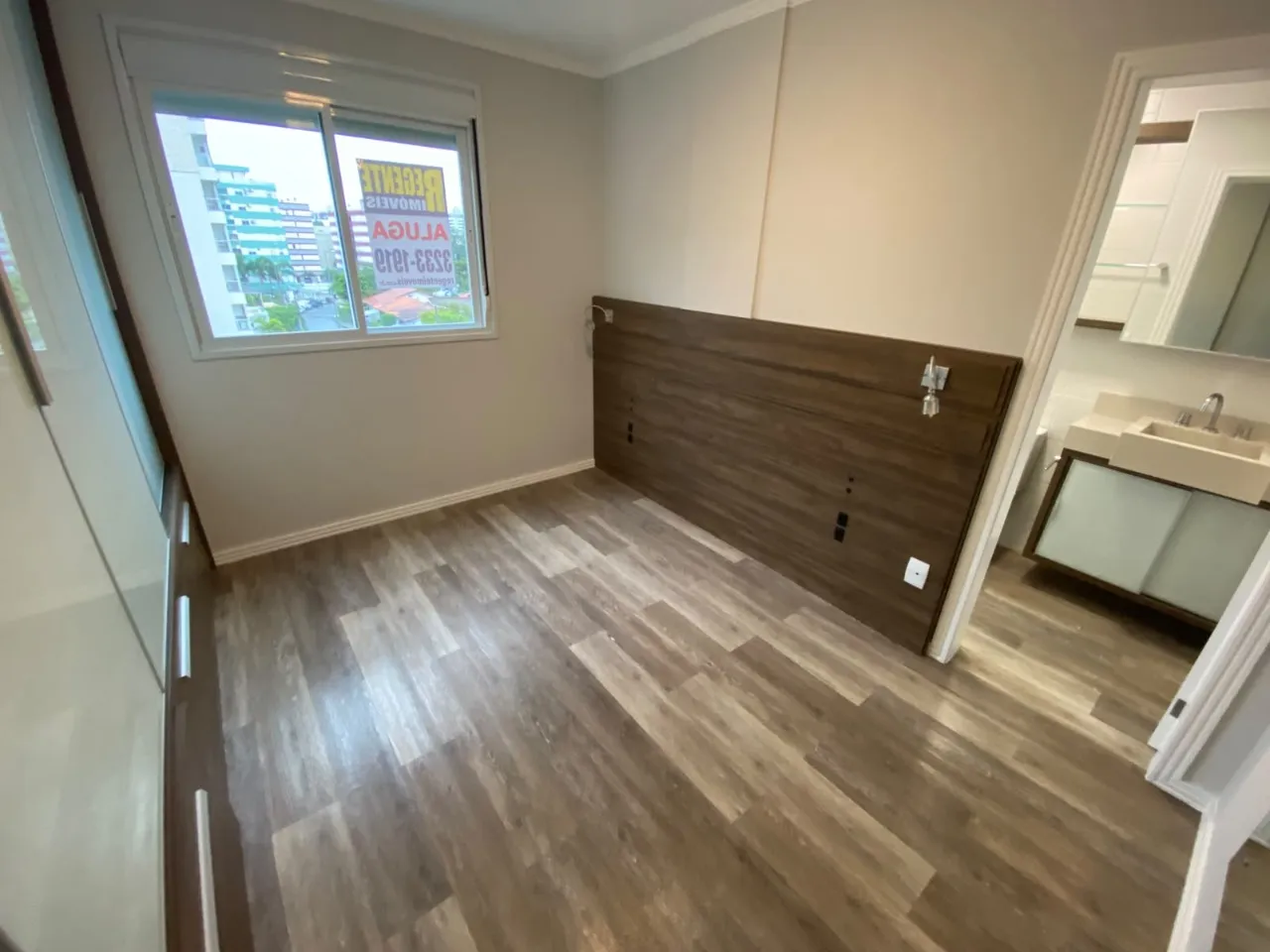 Home office in a 2-bedroom apartment, 66 m² — photo 14
