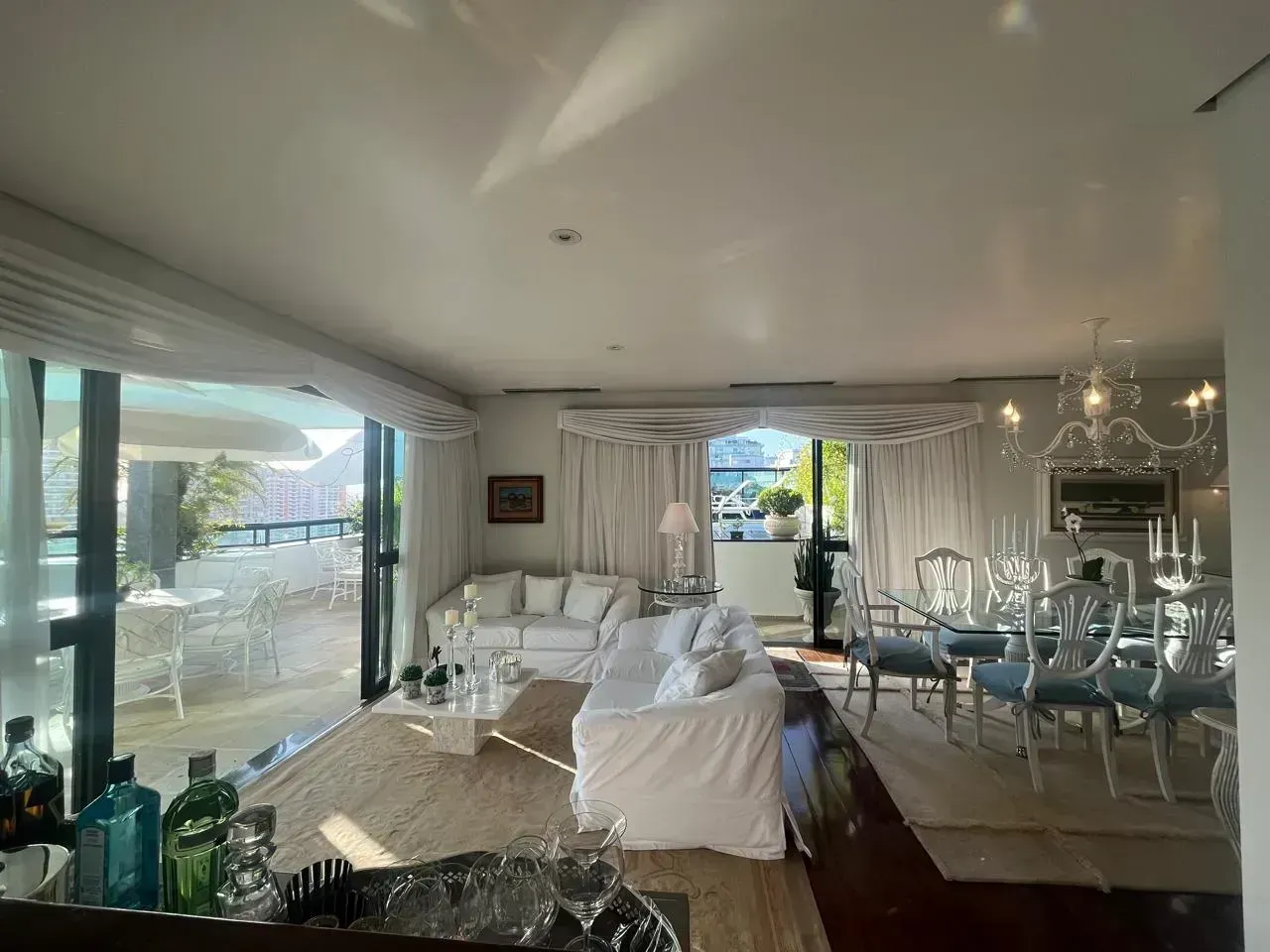 Duplex penthouse with 3 bedrooms and 300 m² — photo 31