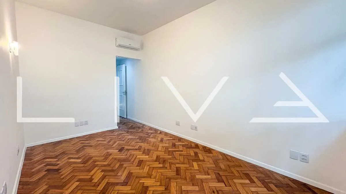 Гардеробная и 4 спальни: квартира 180 м² — photo 10