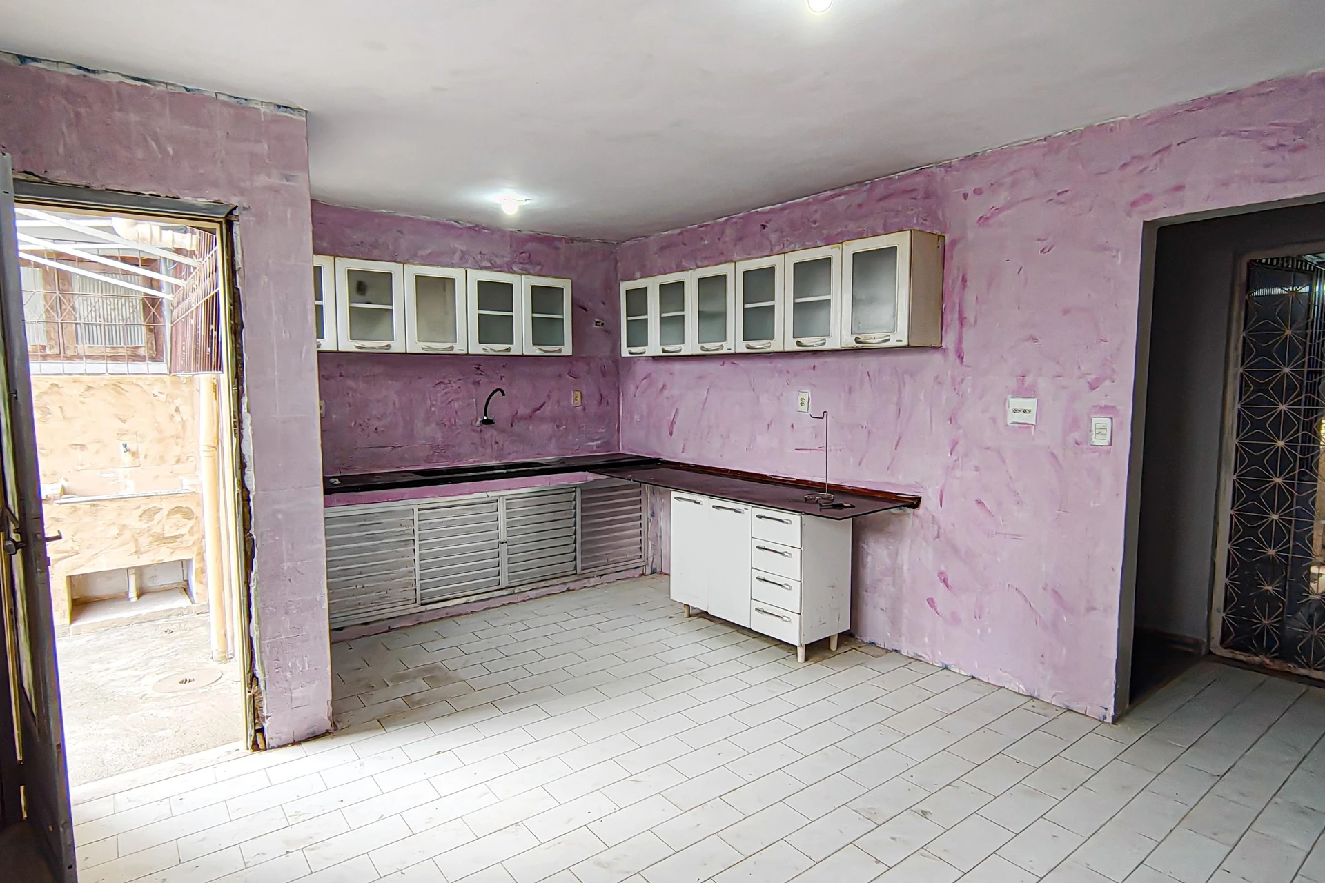 Меблированный дом с 6 спальнями и видом из окон — photo 15