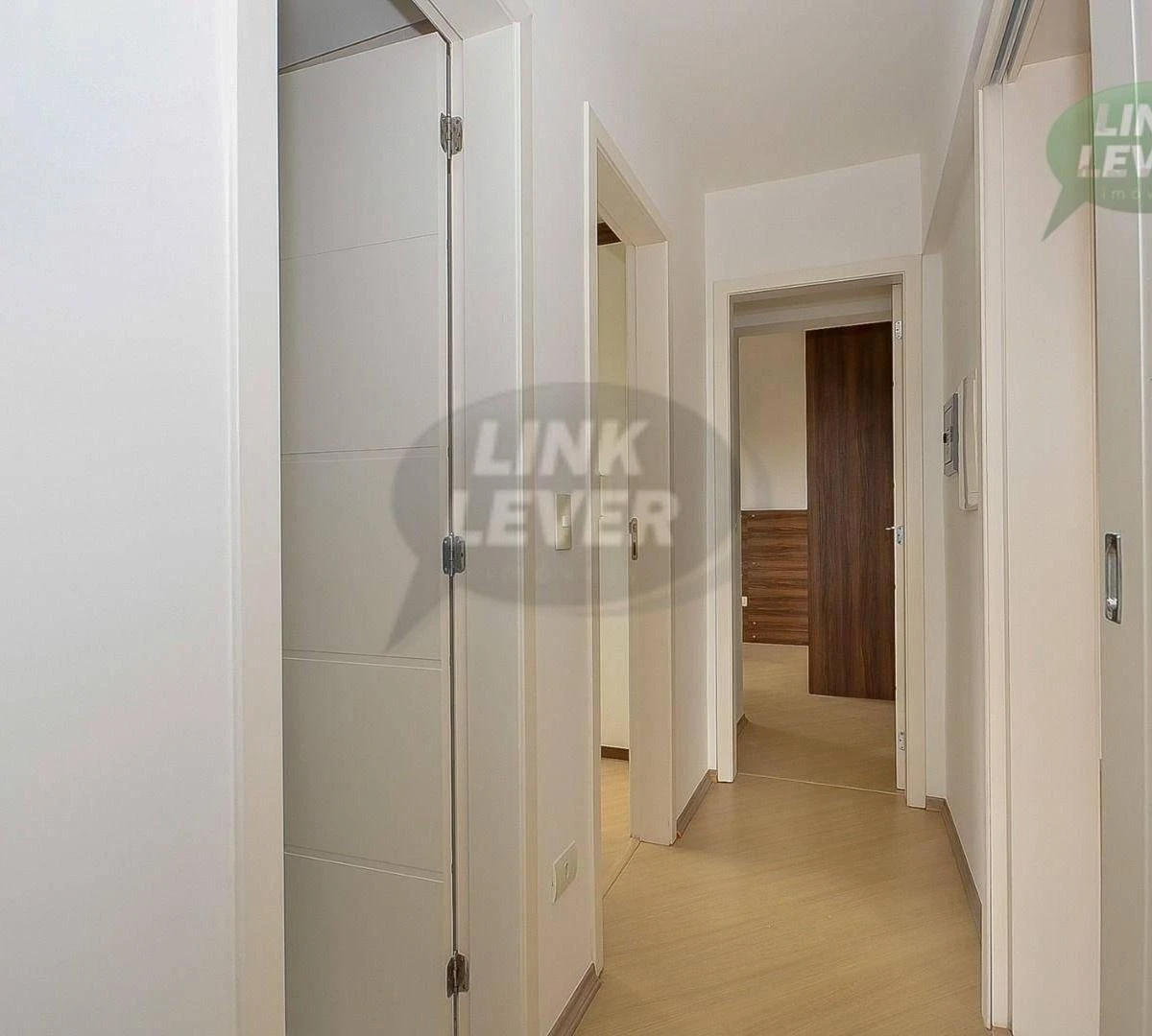 Квартира: 3 спальні, 1 з власною ванною кімнатою, 66 м² — photo 23
