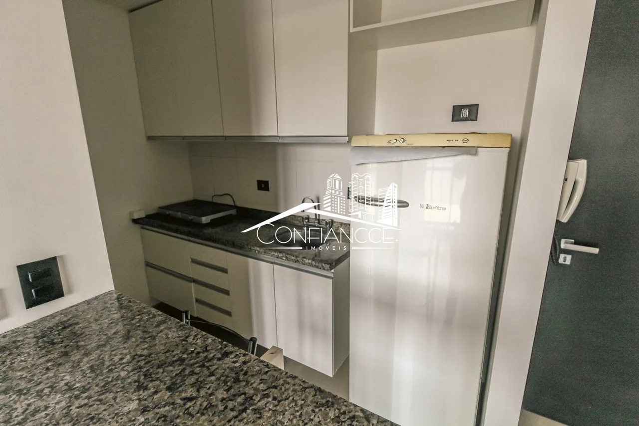 Furnished 1-bedroom apartment with an open kitchen — photo 18