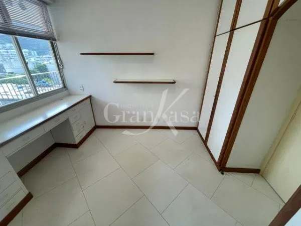 2-bedroom apartment with home office — photo 7