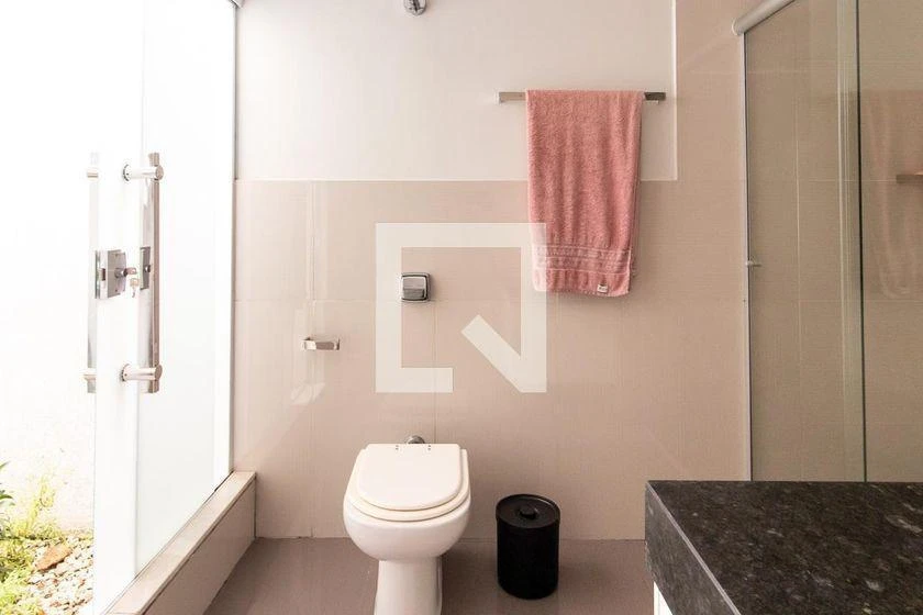Rental house with 5 bedrooms and 290 m² — photo 20
