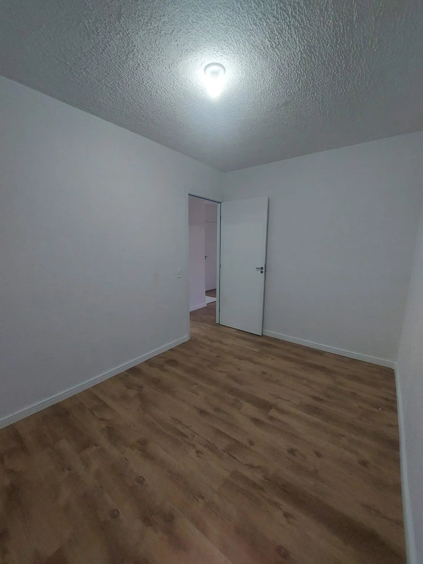 Apartamento, 40 m², com piso de madeira ou laminado — photo 16