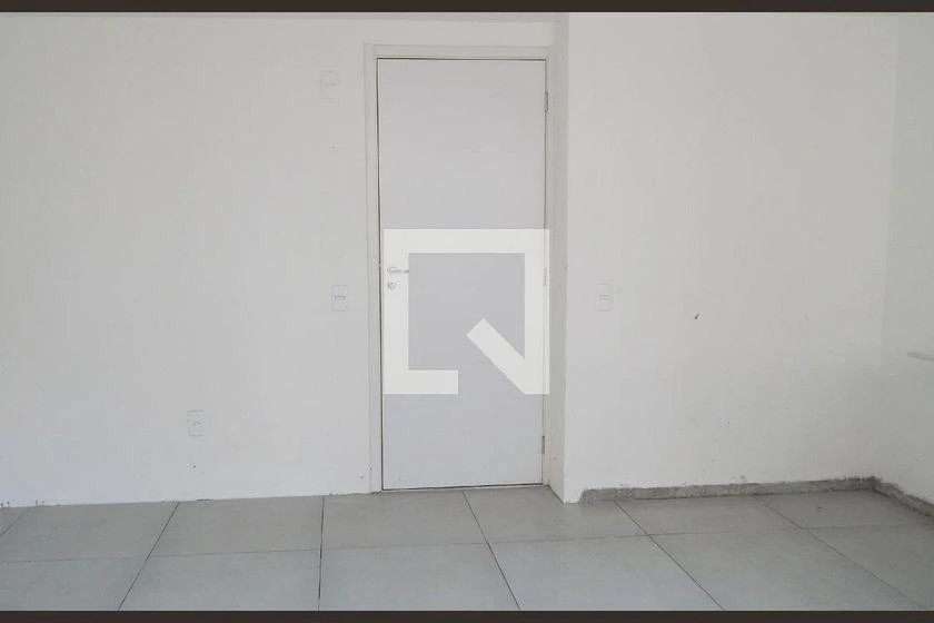 2-bedroom apartment in a building with a pool — photo 24