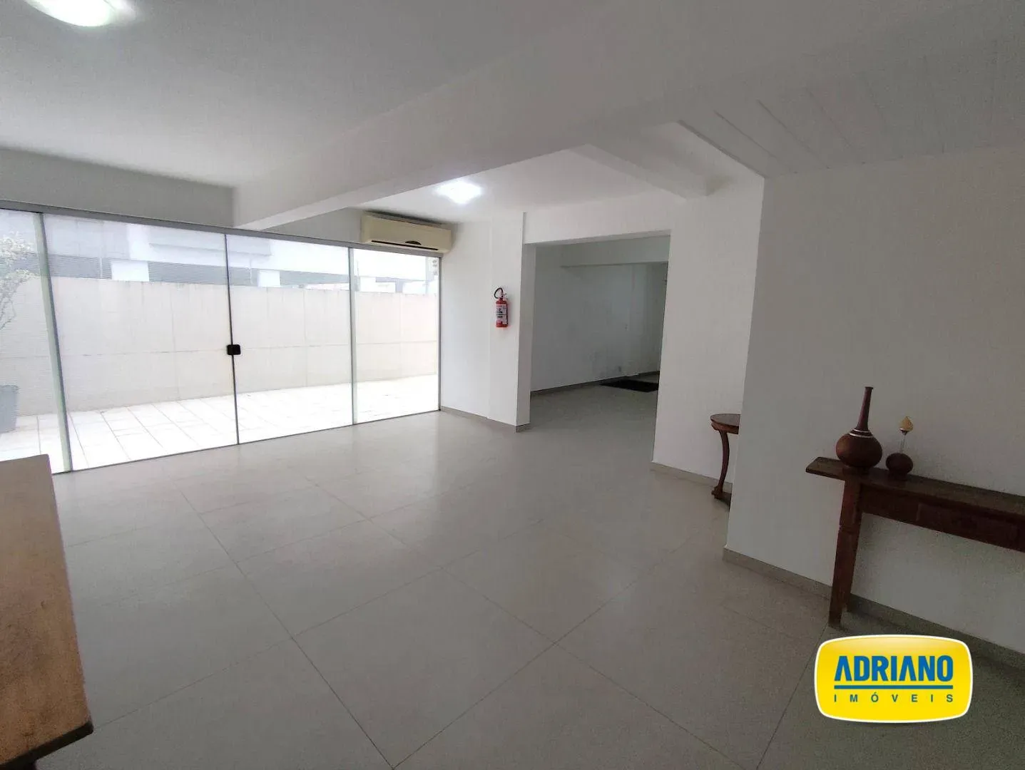 Apartamento com cozinha integrada, 2 quartos e varanda — photo 12