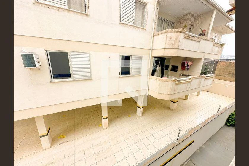 Apartamento mobiliado com 94 m² e cozinha com fogão a gás — photo 10