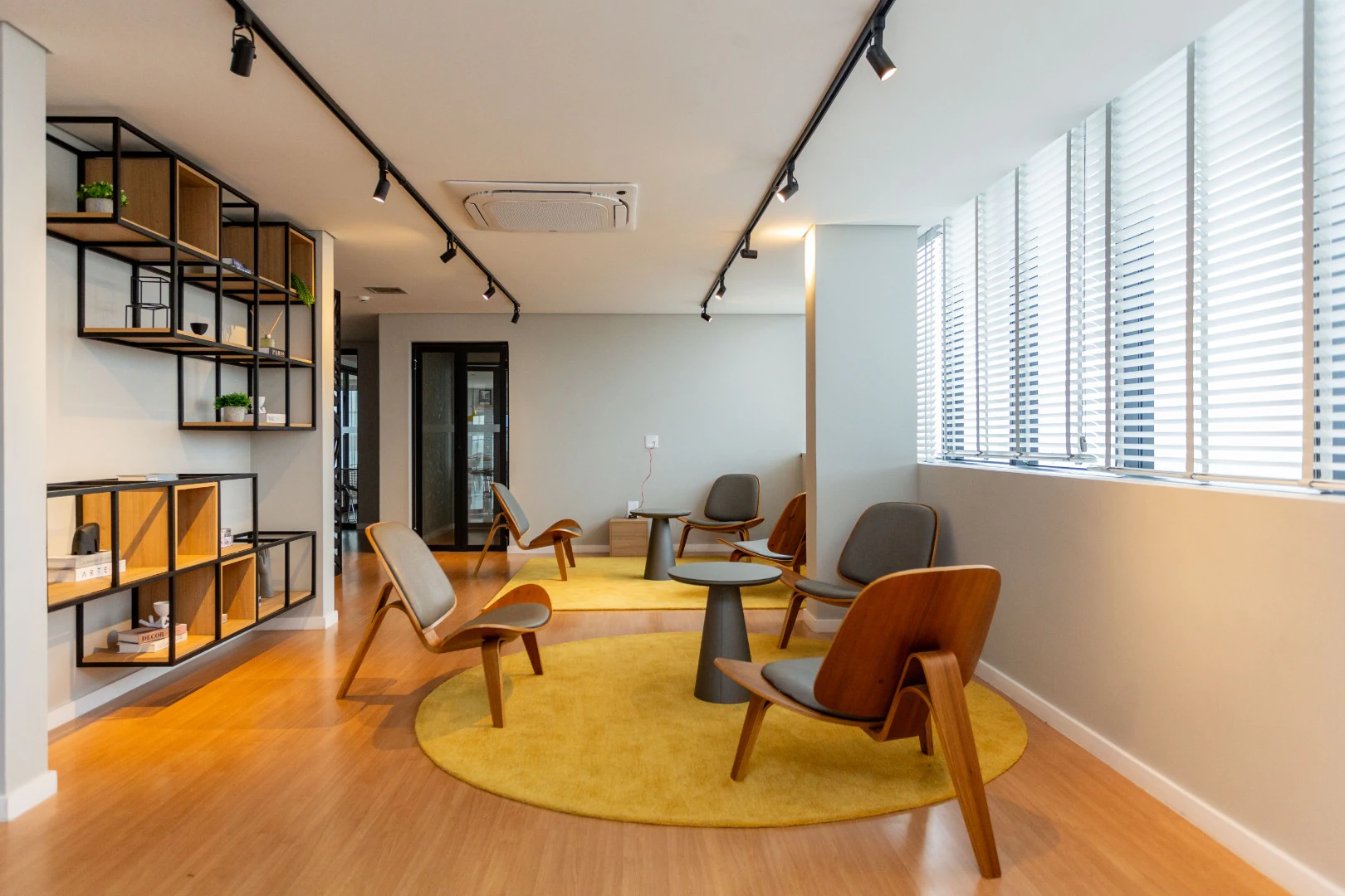 Furnished 36 m² studio with 1 bedroom and 1 bathroom — photo 20