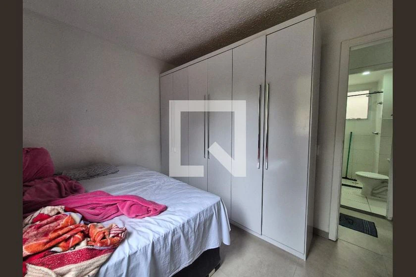 Furnished 2-bedroom apartment with an open kitchen — photo 22