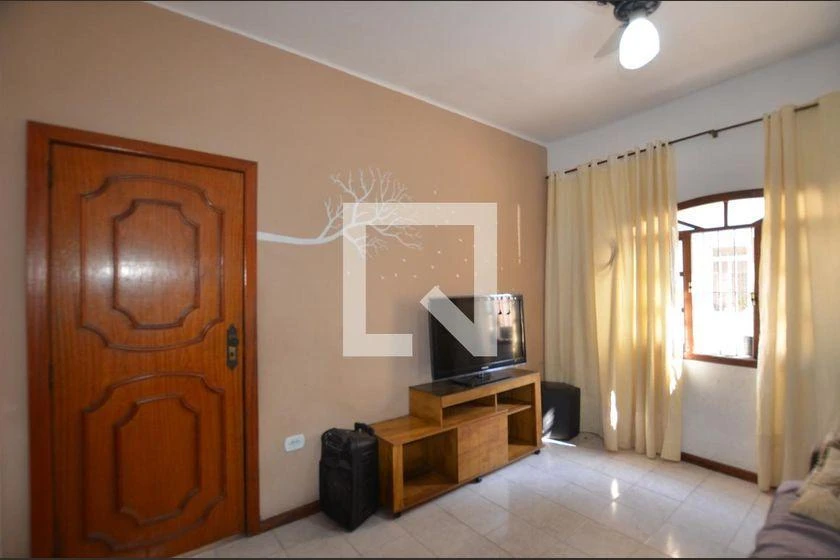 4-bedroom apartment with a home office — photo 28