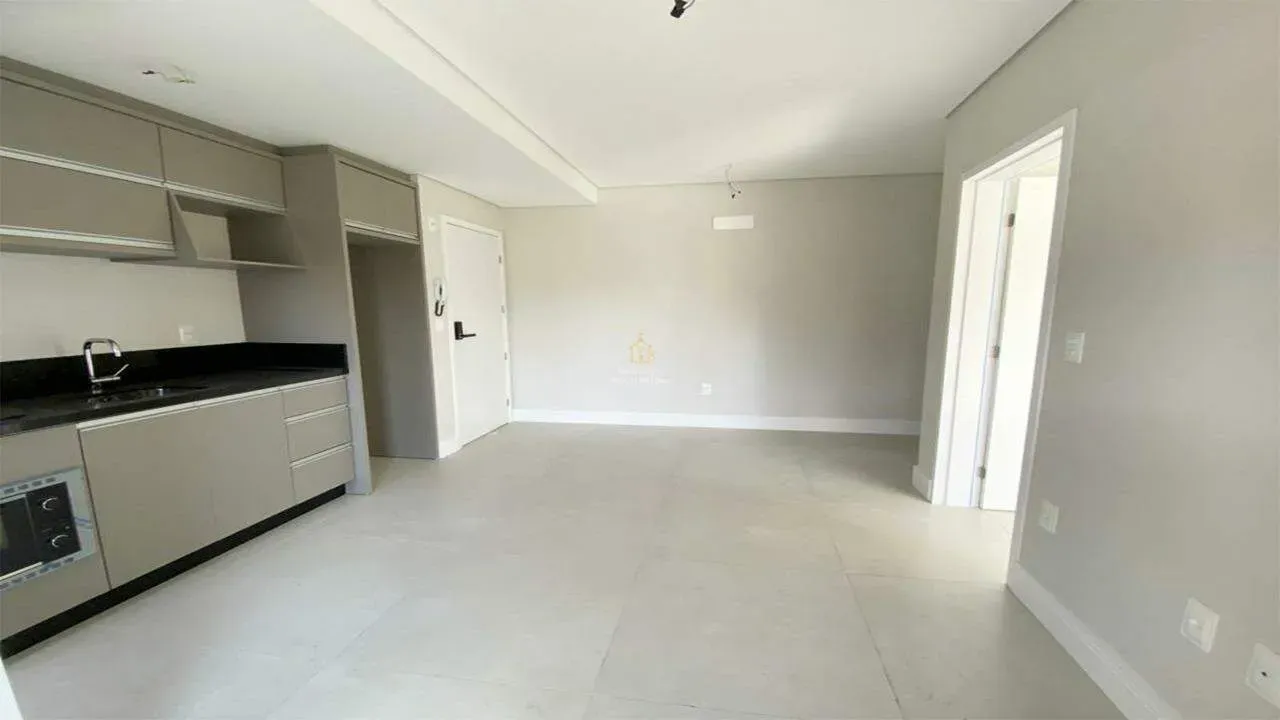 Furnished 1-bedroom apartment with 40 m² and 2 parking spots — photo 11