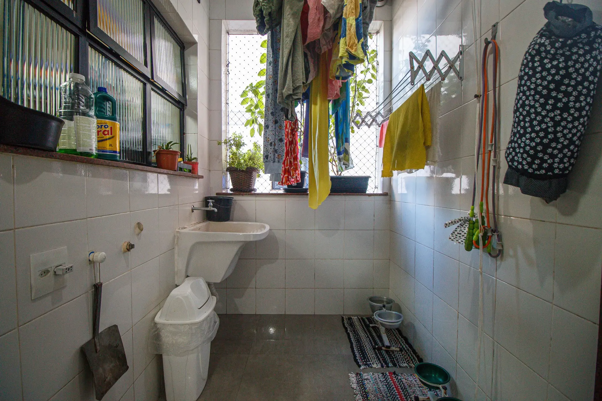 Furnished 2-bedroom apartment with 2 bathrooms and pet-friendly policy — photo 36