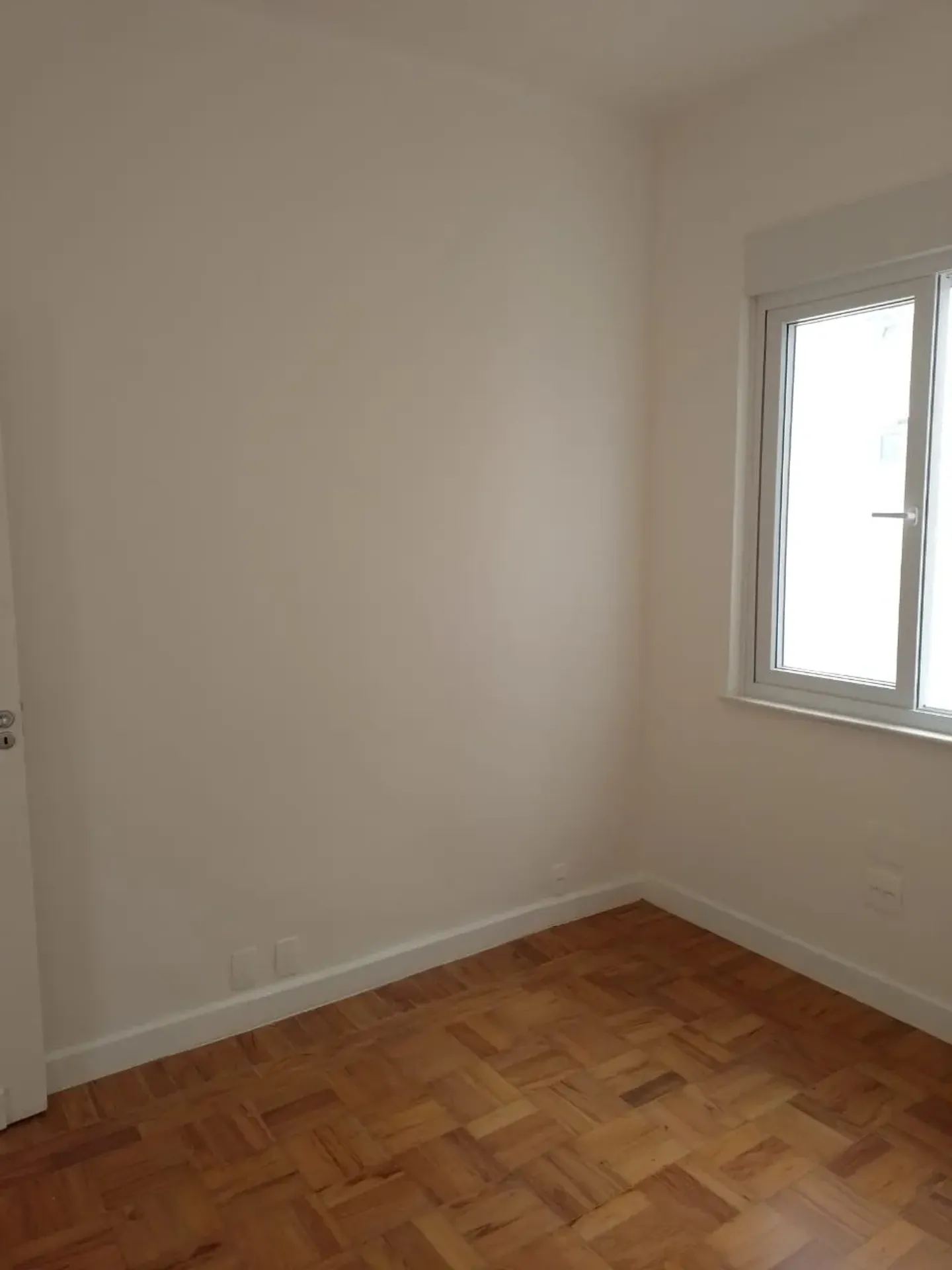 Furnished apartment, 77 m², with a bathtub — photo 33